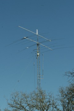 Photo of 
      NA4M tower, February, 2009